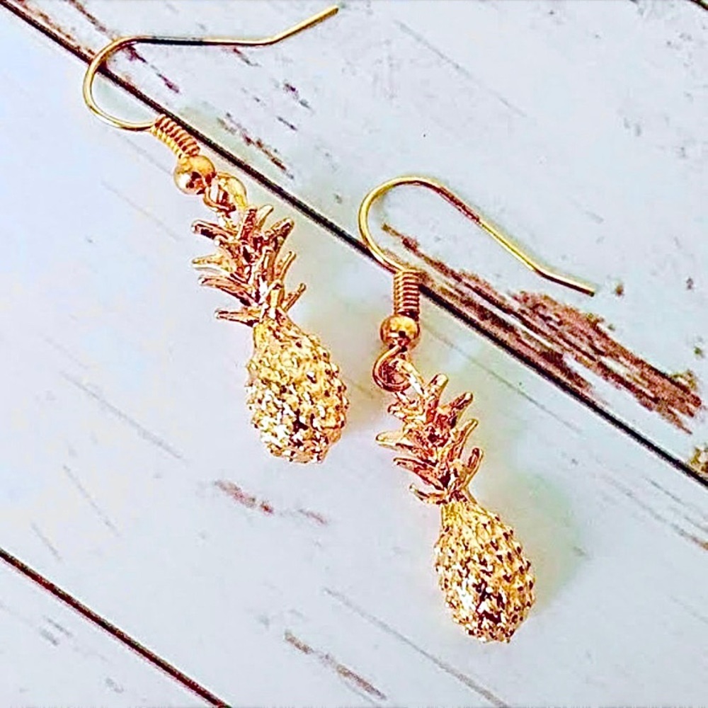Pineapple Earrings - Picture 4 of 4